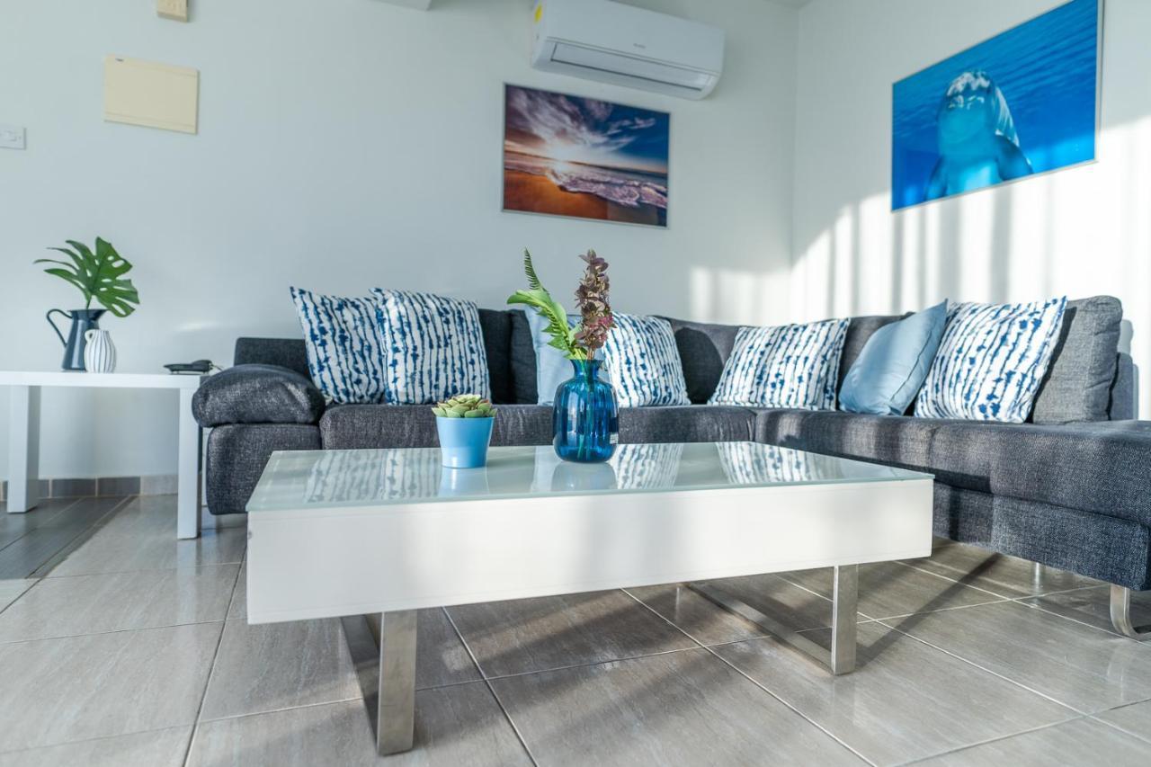 Makenzy Seaview Penthouse Apartman Lárnaka Kültér fotó