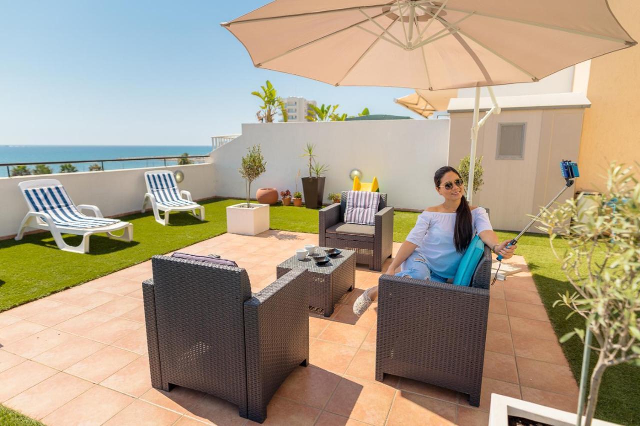 Makenzy Seaview Penthouse Apartman Lárnaka Kültér fotó