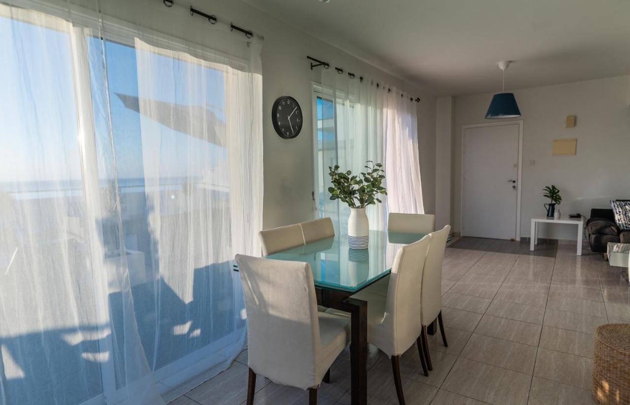 Makenzy Seaview Penthouse Apartman Lárnaka Kültér fotó