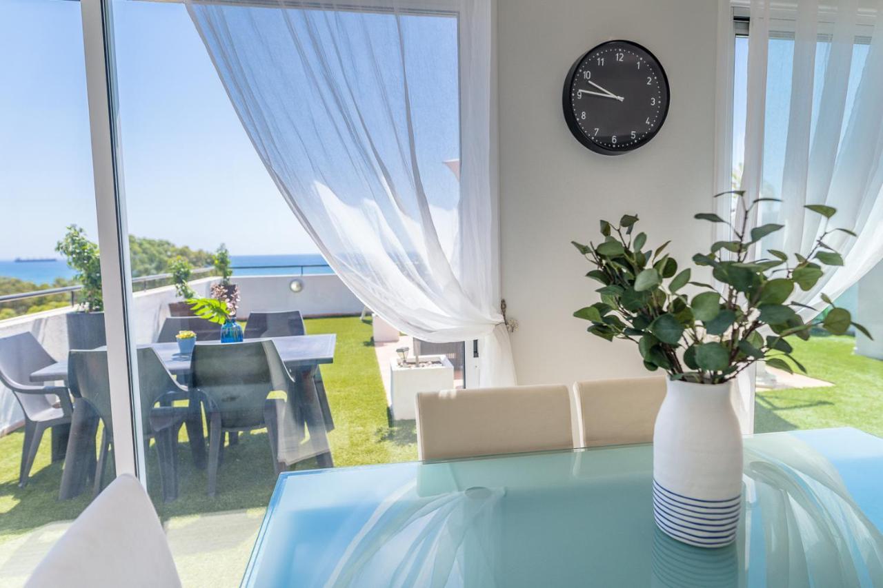 Makenzy Seaview Penthouse Apartman Lárnaka Kültér fotó