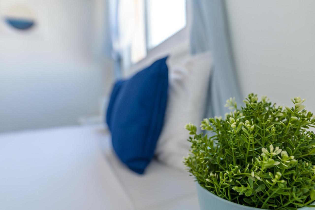 Makenzy Seaview Penthouse Apartman Lárnaka Kültér fotó